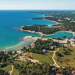 Gorgeous Apartment In Umag With Wifi